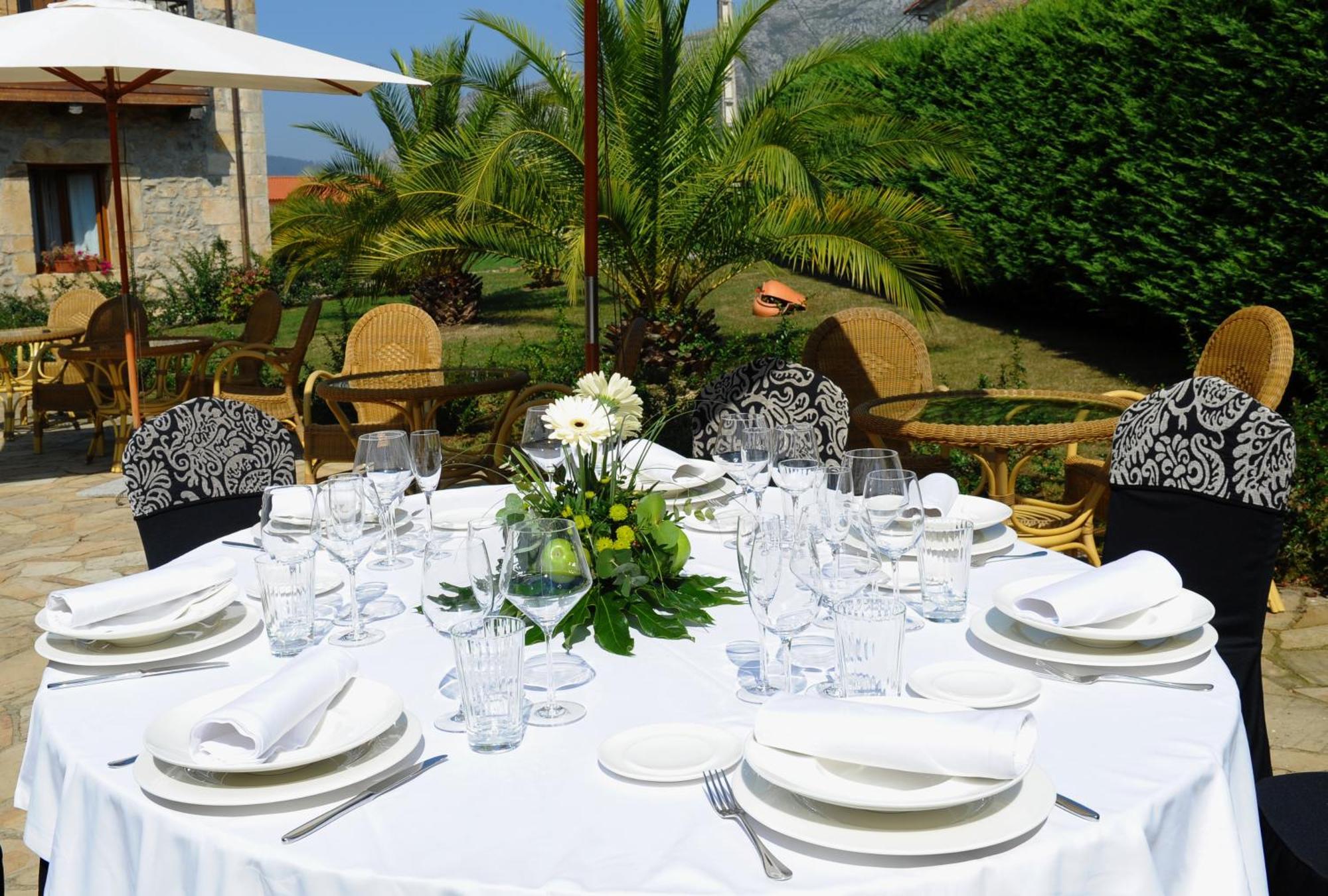 Hotel Palacio Garcia Quijano Corrales De Buelna Ngoại thất bức ảnh